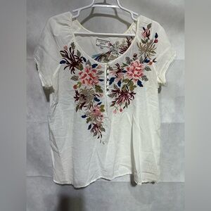 Johnny Was Embroidered Lightweight Popover Top Sz Small Bird Bohemian Colorful